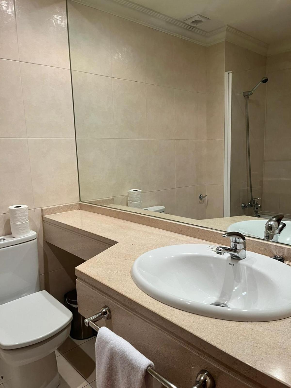 U Hotel Ogalia Vigo Exterior foto