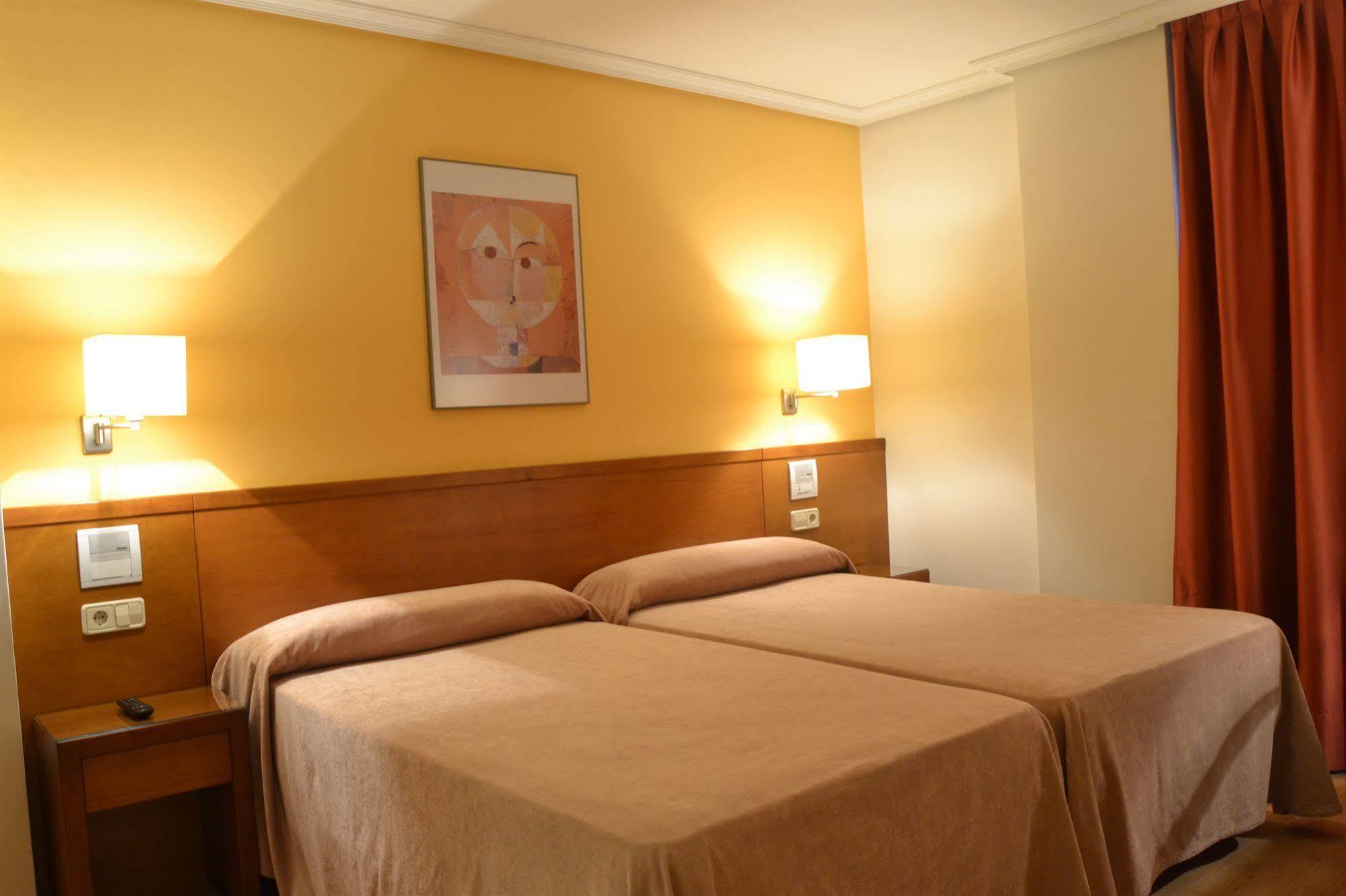 U Hotel Ogalia Vigo Exterior foto