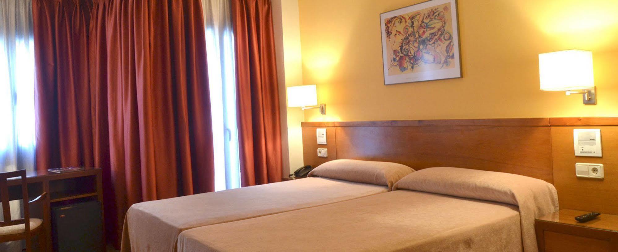U Hotel Ogalia Vigo Exterior foto